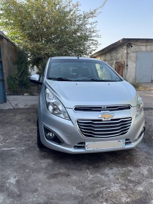 Chevrolet spark sotiladi!