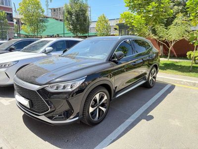 BYD Song Plus DM-i гибрид, 1-я позиция), официальная