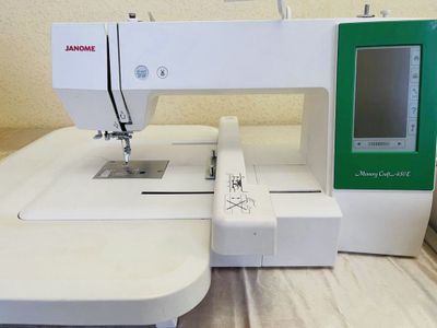 Вышивальная машина Janome Memory Craft 450E