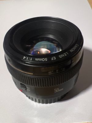 Canon 50 tali 1,4 liAbektiv srochni sotiladi