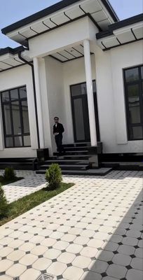 Nazarbekda joylashgan yengi qurilgan uy sotiladi