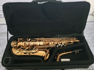 Продается б/у саксафон альт YAMAHA, цена 3 500 000