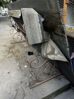 Продается корниз