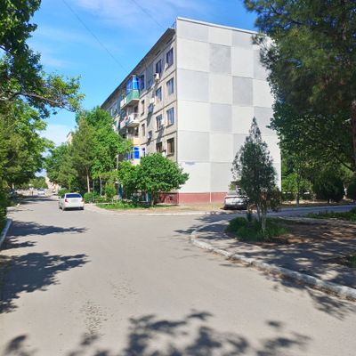 Продаëдся 3 ком. Квартира в городе Навои