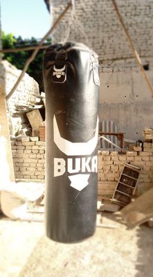 Boks qopi sotiladi yangi holatda