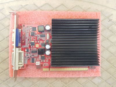 GeForce 9500GT 1GB sotiladi