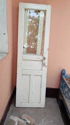 Б/у эшик ромлари СССР даврида куйилган