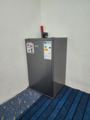 Ofis va Kabinet uchun mini Muzlatgich