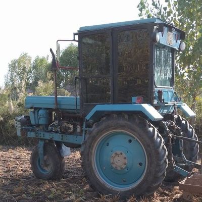 T28 traktor sotiladi holati yaxshi