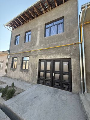 Срочно 3 соток 7 хона 2 етаж Назарбек