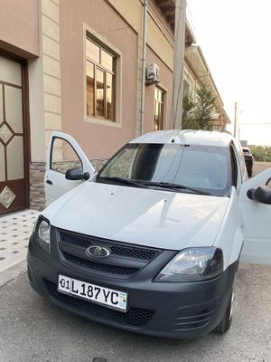 Lada largus 2014