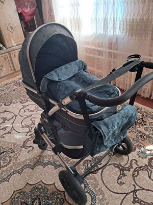 Коляска,пачти новое,мало использованное,