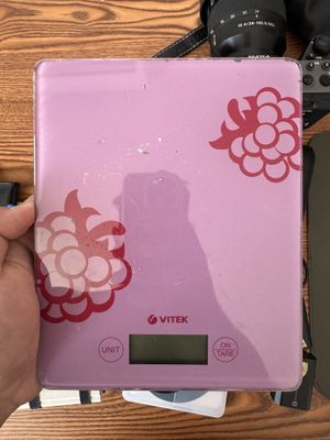 Весы от бренда Vitek