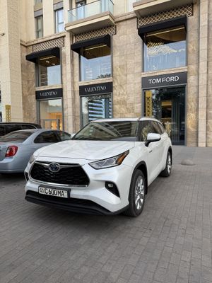Toyota Highlander Hybrid 2022 Limited edition