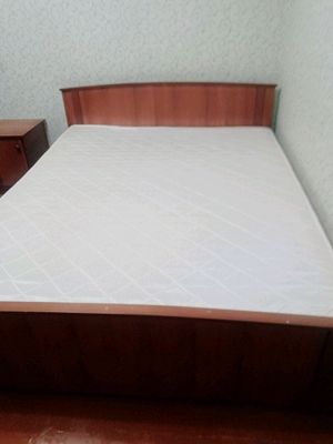 продам двухспальный диван,в отличном состоянии