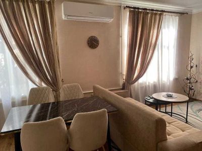Сдаётся в аренду 1-ком/4/9 квартира на Мирзо Улугбекском Ц1 *2