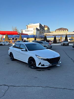 Hyundai Elantra 3 Позиция 2022 Состаяние Идеално 100% топтоза