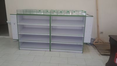 Ветрина озиқ-овқат дўкон учун