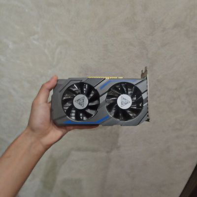 Gtx 1650 4GB srochna sotiladi 100 dolrga