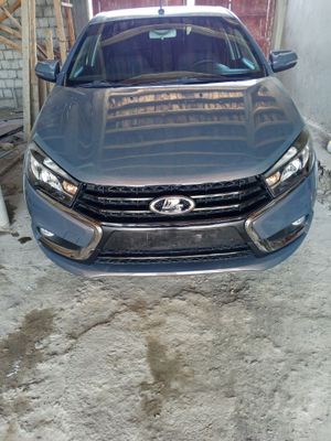 Lada vesta 1.8 sotiladi