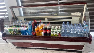 Витринный холодильник