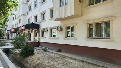 Под магазин орентир парк Локомотив