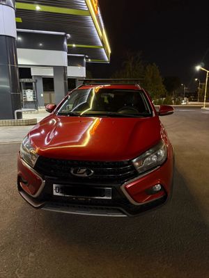 Срочна сотилади Лада веста кросс 1.8 автомат