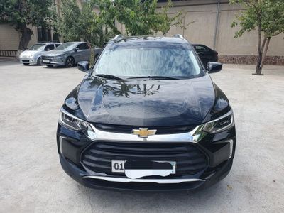 Tracker Premier plyus. Yili 2024. Yurgani 22000. Narxi 17700