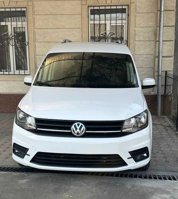 Продаётся Volkswagen Caddy 2022 года выпуска, в отличном состоянии!