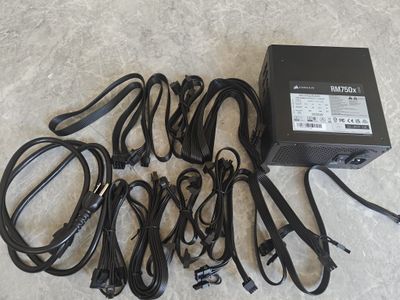 Блок питание Corsair Rm750X Shift