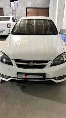 Срочно продаётся Gentra, белый, автомат, год 2018, пробег 139000, бенз