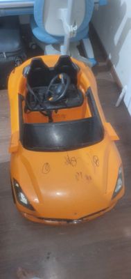 Детский автомобиль б/у