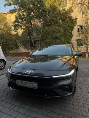 Продается Hyundai Elantra 1.6 Elegance Plus