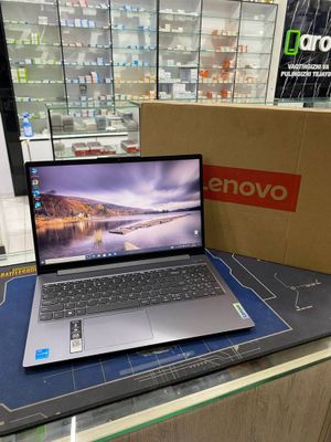 Lenova ideapad slim 3 Core i3-1305U 8/256gb