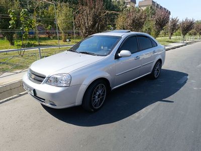 Ласетти. 2013 г.в мотор 1.6. автомат.