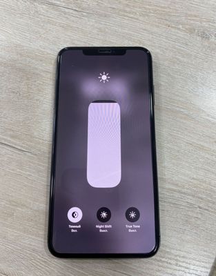 IPhone xsmax 64 GB tiniq xolatda