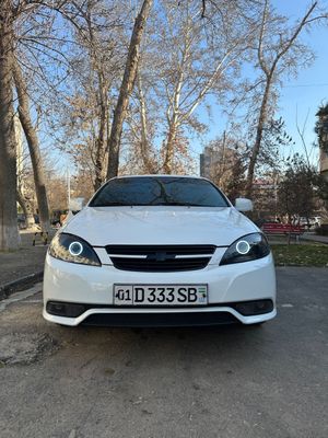 Chevrolet Jentra - 2020 full