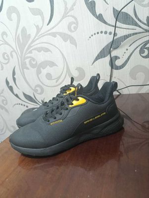 Оригинальные кроссовки Erke