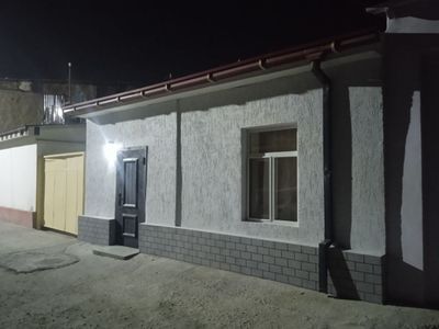 срочно недорого отдельный дом в общем дворе