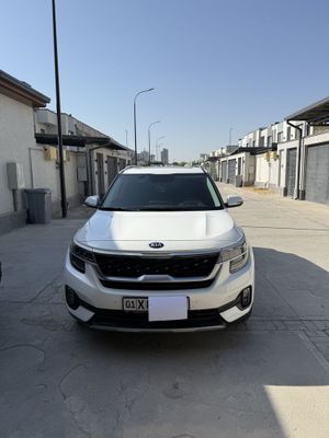 Продаю Kia Seltos 2021 Premium( Фуловая) позиция