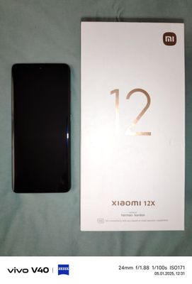 Продаются телефоны Xiaomi 12X 8/256 и Xiaomi 12X 8/128