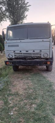 Kamaz sotiladi..
