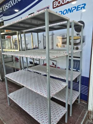 Stelaj polka setelash vitrina