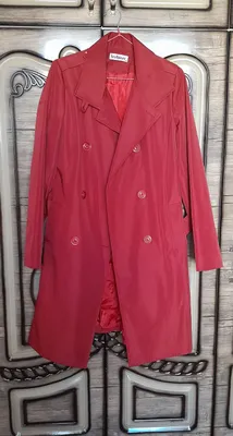 Плащ женский малиновый