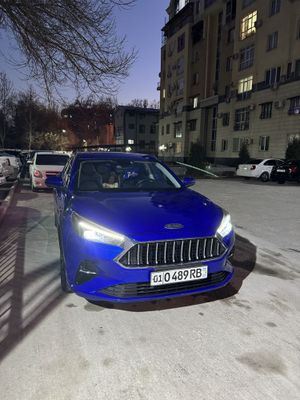 Продам свой автомобиль JAC J7