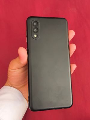 A02 Samsung sotiladi