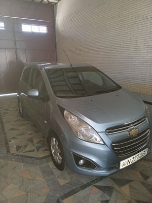 Спарк сотмлади митан 4 пакалени 3та деталида краска бор