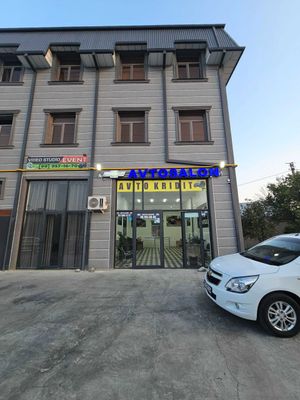 Tayyor 60m²li noturar magazin sotiladi.