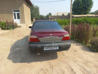Nexa 1 satiladi rangi qizil xalati edeyal