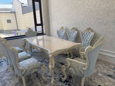 Продам новый стол с 8 стульями (Турция)